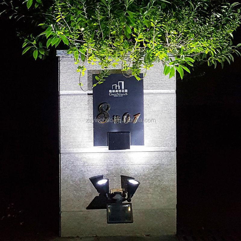 태양 에너지 가동 듀얼 헤드 업그레이드 듀얼 스포트 라이트 12 LED 야외 정원 조명