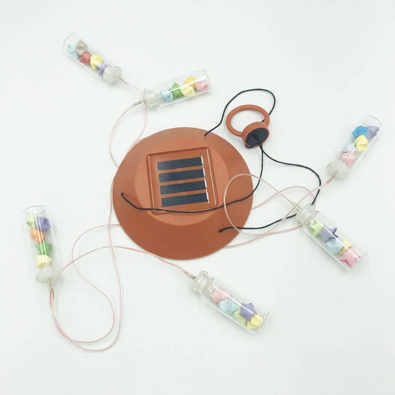 야외 정원 조명을 위한 다채로운 스마트 LED 태양 풍력 윙 램프 50000 시간